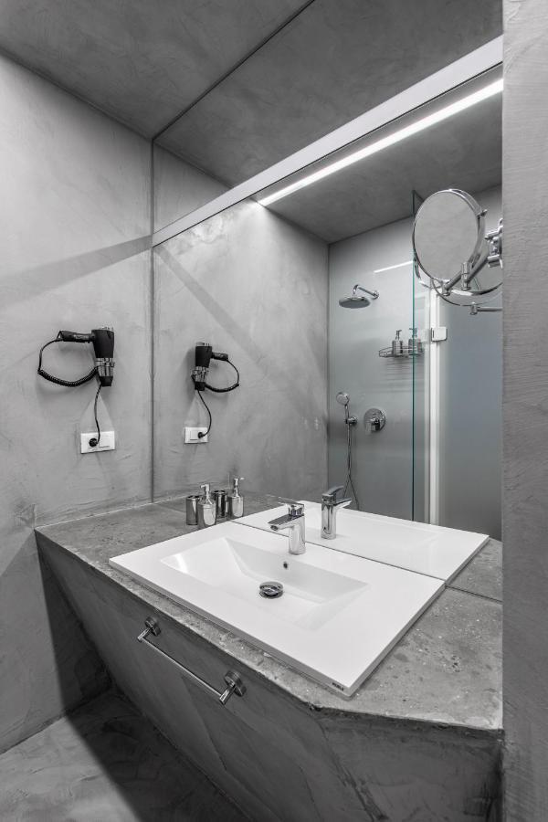 Aparthotel Blend City Center Bucarest Esterno foto