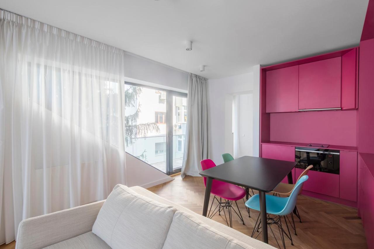 Aparthotel Blend City Center Bucarest Esterno foto
